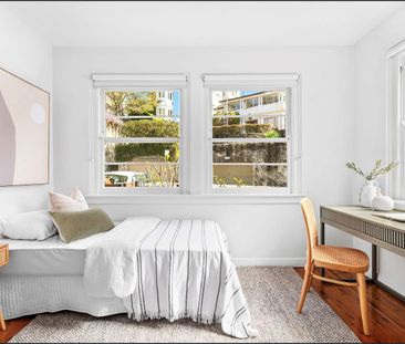 Charming Art Deco in harbourside setting - Photo 4