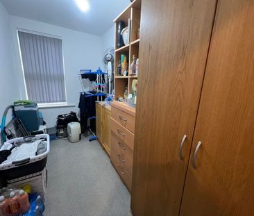 2 Bedroom Flat / Apartment - Leigh Road, Eastleigh - Photo 2