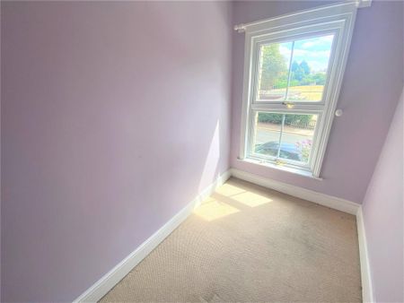 4 bedroom terraced house to rent - Photo 4