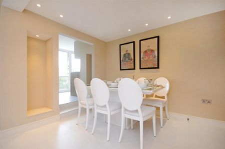 3 bedroom flat to rent - Photo 5