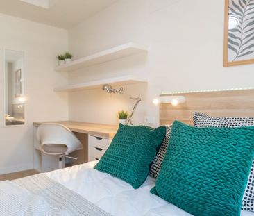 Avenida del Cardenal Herrera Oria, Madrid, Community of Madrid 28034 - Photo 3