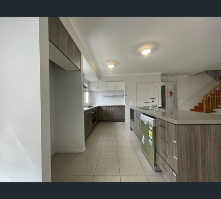 38 Ashcroft Avenue, Williams Landing, Vic 3027 - Photo 4