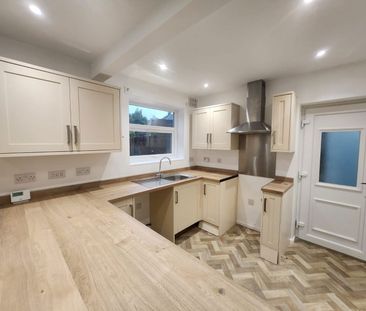 Hillbrow Crescent, Halesowen, B62 9RP - Photo 1