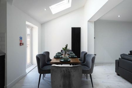 4 bedroom house to rent - Photo 3