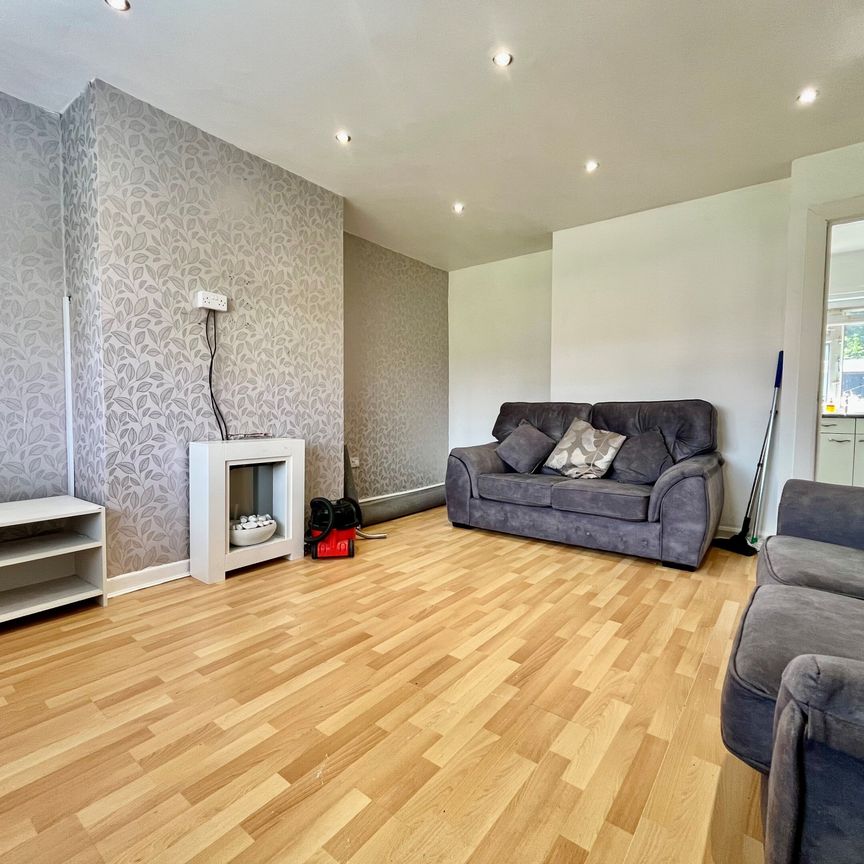 Scott Hall Road, Leeds - Photo 1