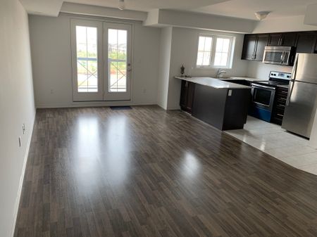 For Lease - 2500 Post Road Unit# 17, Oakville, Ontario - Photo 3