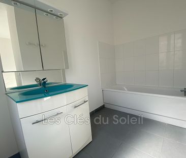 Location appartement 4 pièces 84 m² Brignoles - Photo 1