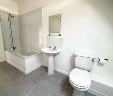 Silverdale Road, Eastbourne, BN20 - Photo 6