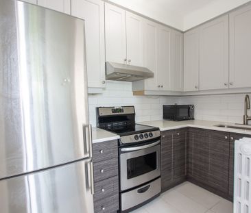 **DOWNTOWN HAMILTON** Cozy 1 Bedroom Apartment!! - Photo 3