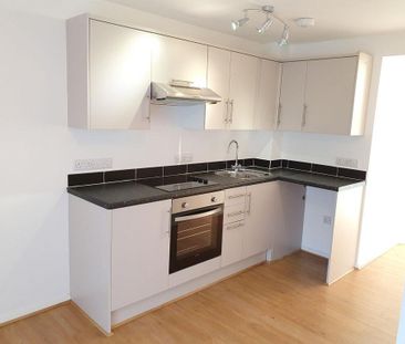 2 bedroom maisonette to rent - Photo 6