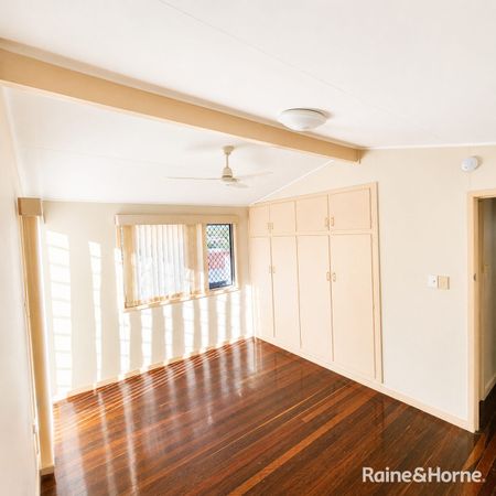 Spacious Family Home with Shed Space & Room to Move - Photo 5
