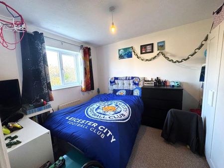 4 bedroom detached house to rent - Photo 4