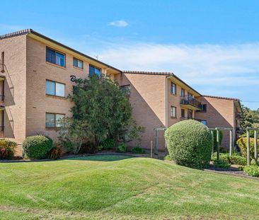 Spacious and Secure 2 Bedroom Unit - Photo 5