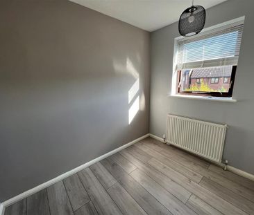 2 bedroom semi-detached house to rent - Photo 3