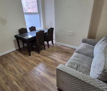 4 bedroom terraced house to rent - Photo 2