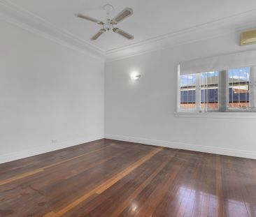 19 Burrell Street, Clayfield QLD 4011 - Photo 4