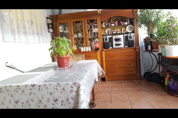 Room in a Shared House, Brooks Avenue, E6 - Photo 1