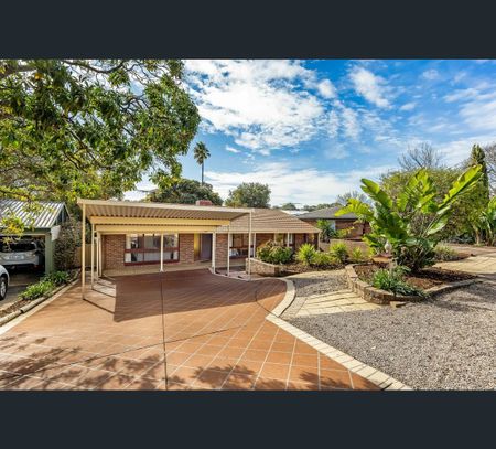 40 Minnamurra Dr, Redwood Park, SA 5097 - Photo 3