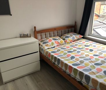 6 Bed Terraced House, Henry Road, NG7 - Photo 6