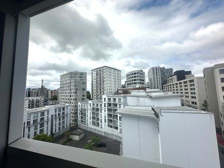 Central City Apartment - Photo 2