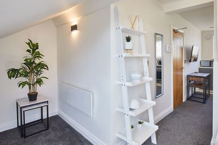 Peel Terrace - Photo 4