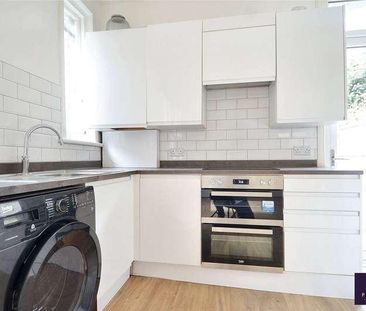 Hailsham Avenue, London, SW2 - Photo 5