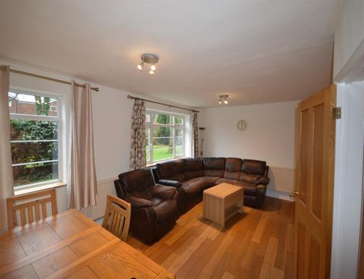 2 Bedroom Apartment Available Arranging tenancy - Photo 1