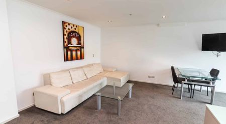 1 bed with city view in Wellington City - Photo 3