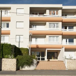 À SEDAN - Photo 2