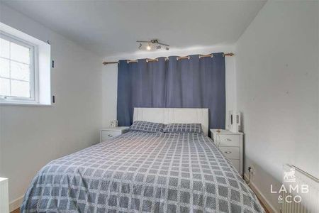 High Street, Thorpe-le-soken, CO16 - Photo 5