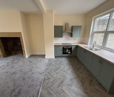 2 bedroom terraced house to rent - Photo 4