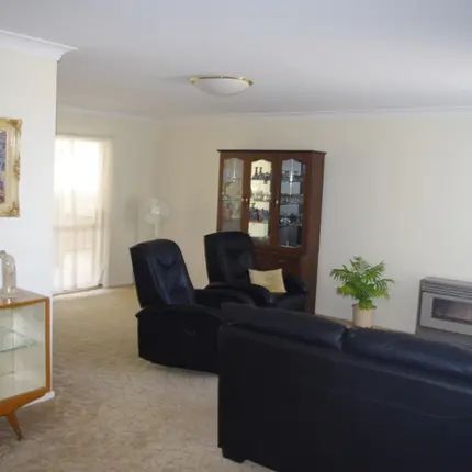 Great Family Home - Photo 5