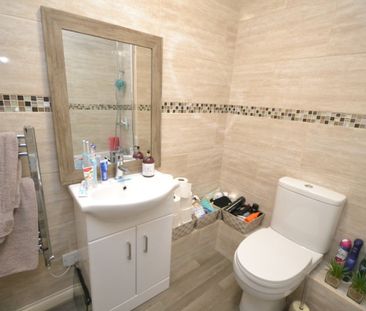 3 bed Semi-Detached House for Rent - Photo 2