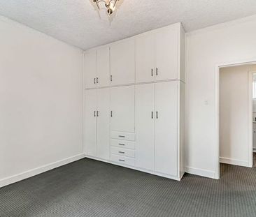 Perfect Location midway between the city and the sea - Photo 1