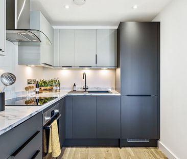 Windmill Lane, Southall - Photo 1