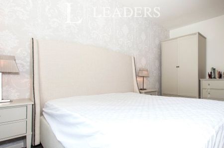 3 bedroom house to rent Hulatt Road, Cambridge, Cambridgeshire, CB1 - Photo 4