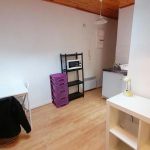 Location Appartement 1 pièce 12m² BORDEAUX 33000 - Photo 2