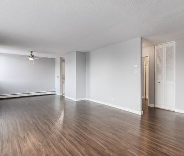 2105 90th Ave SW, Calgary - Photo 1