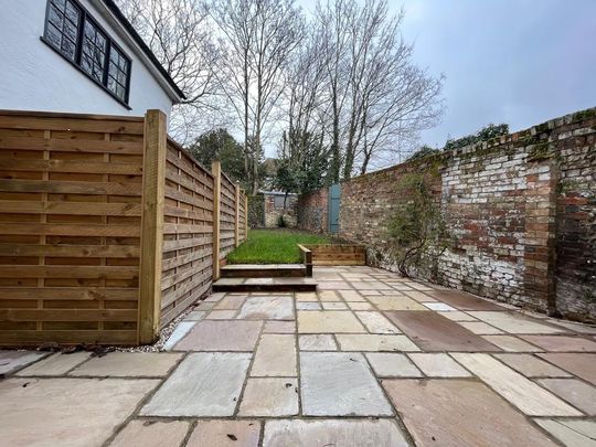 2 bedroom semi-detached house to rent - Photo 1