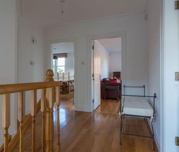 2 Bromfield, Windsor Park, Belfast, BT9 6WA - Photo 2