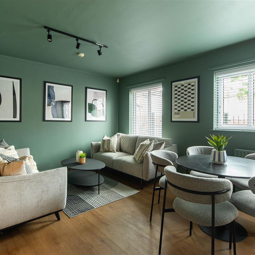 Monday Crescent, City Centre, Newcastle Upon Tyne - Photo 1