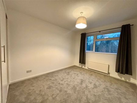 Quetta Park, Church Crookham, Fleet, Hampshire, GU52 - Photo 3