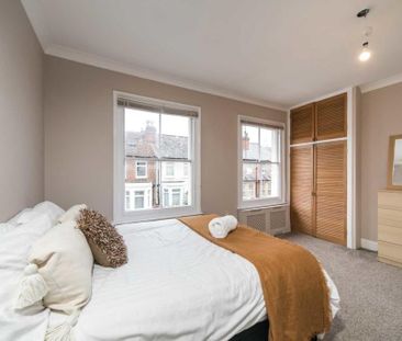 5 Bed Terraced House, Donnington Road, RG1 - Photo 6