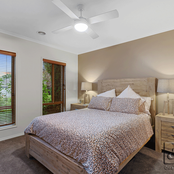 Strathfieldsaye Sophistication - 6 Month Lease - Photo 1