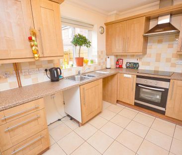 3 bedroom link detached house to rent - Photo 5