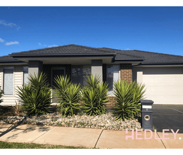 9 Fenway St, Strathtulloh, Vic 3338 - Photo 6