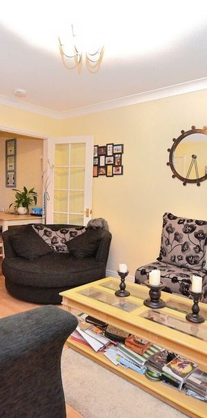 Siskin Close, SG8, Royston - Photo 1