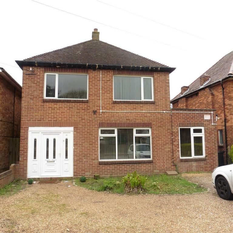 5 bedroom detached house to rent - Photo 1