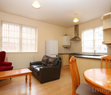 2 bedroom ground floor flat to rent - Photo 1