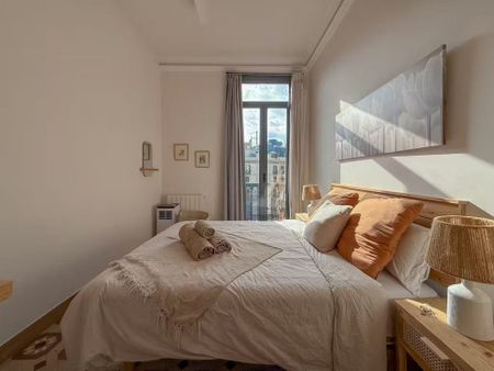 Carrer de Roger de Llúria, Barcelona, Catalonia 08009 - Foto 2